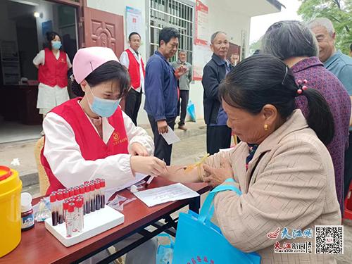 會昌縣衛(wèi)健系統(tǒng)各醫(yī)療衛(wèi)生單位開展 學雷鋒志愿服務 活動